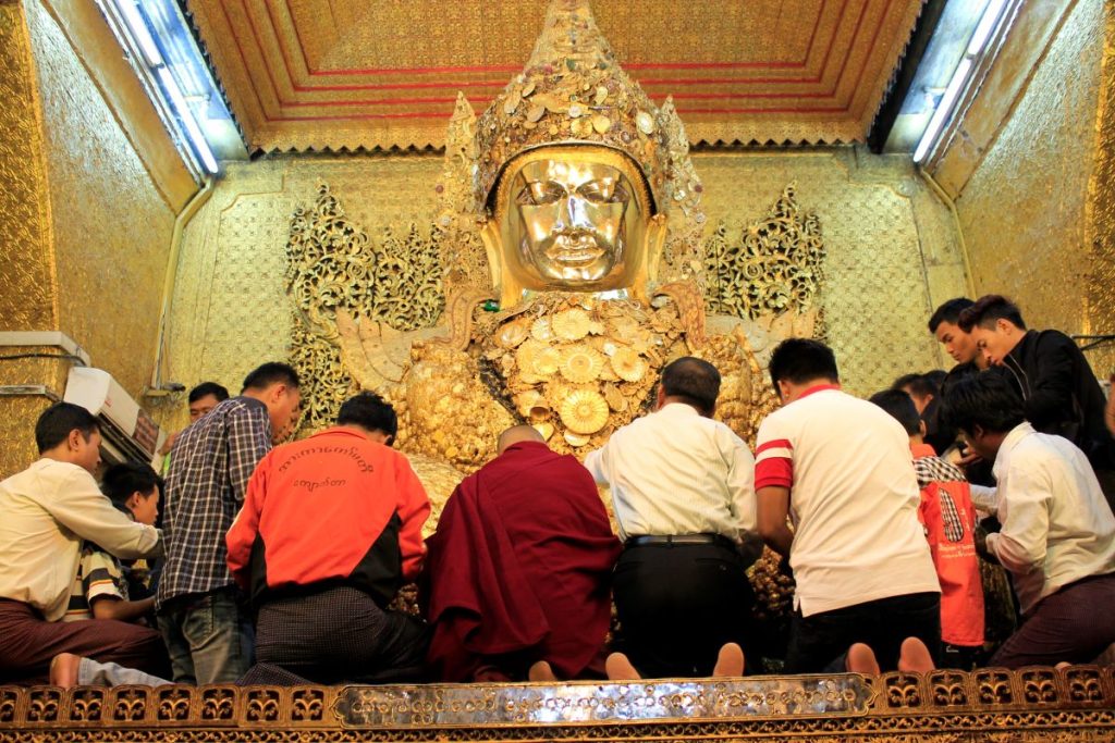 Mandalay City Tour – A Glimpse into Myanmar’s Cultural Heart