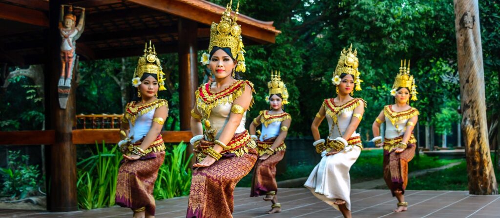 CAMBODIA CLASSIC TOURS 4DAYS/3NIGHT BY SHUTTLE BUS(PHNOM PENNH – SIEMREAP or VICE VERSA)