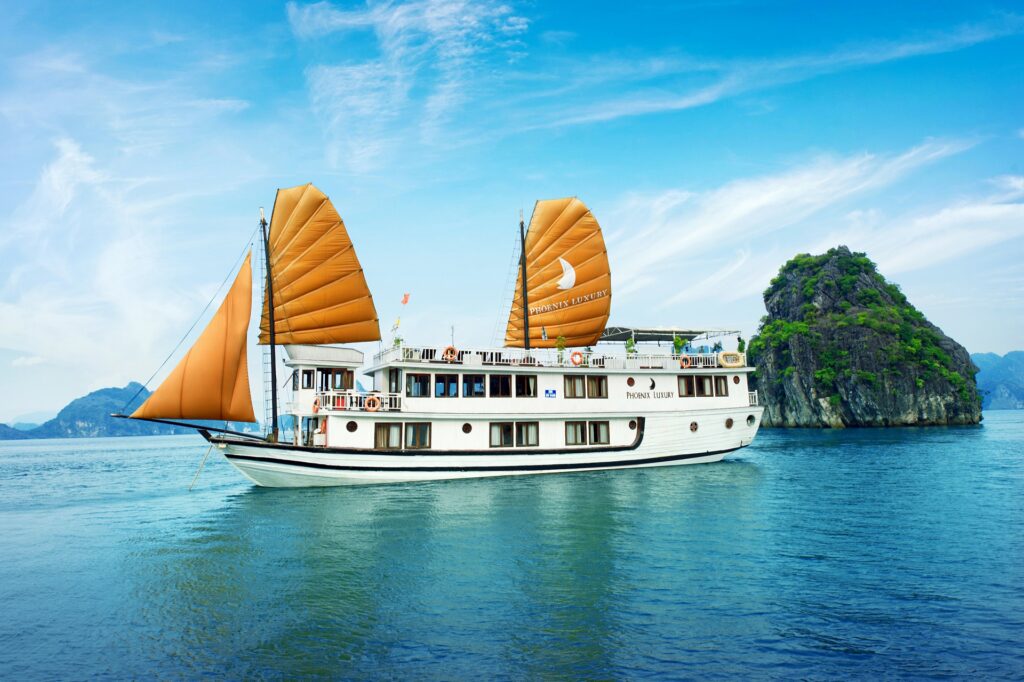 Halong Phoneix Cruiser