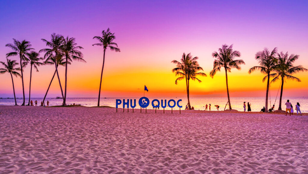 Phu Quoc Snorkeling Adventure by Speedboat – Discover Coral Mountain & Halfmoon Reef