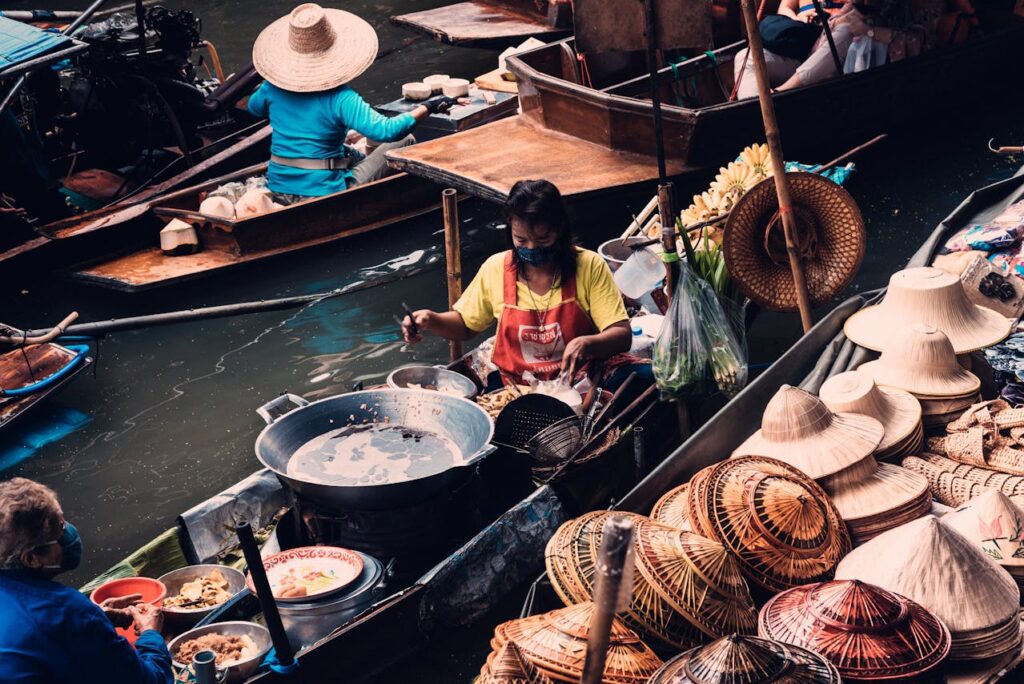 Bangkok to Floating Market & Grand Palace Tour: A Cultural Journey