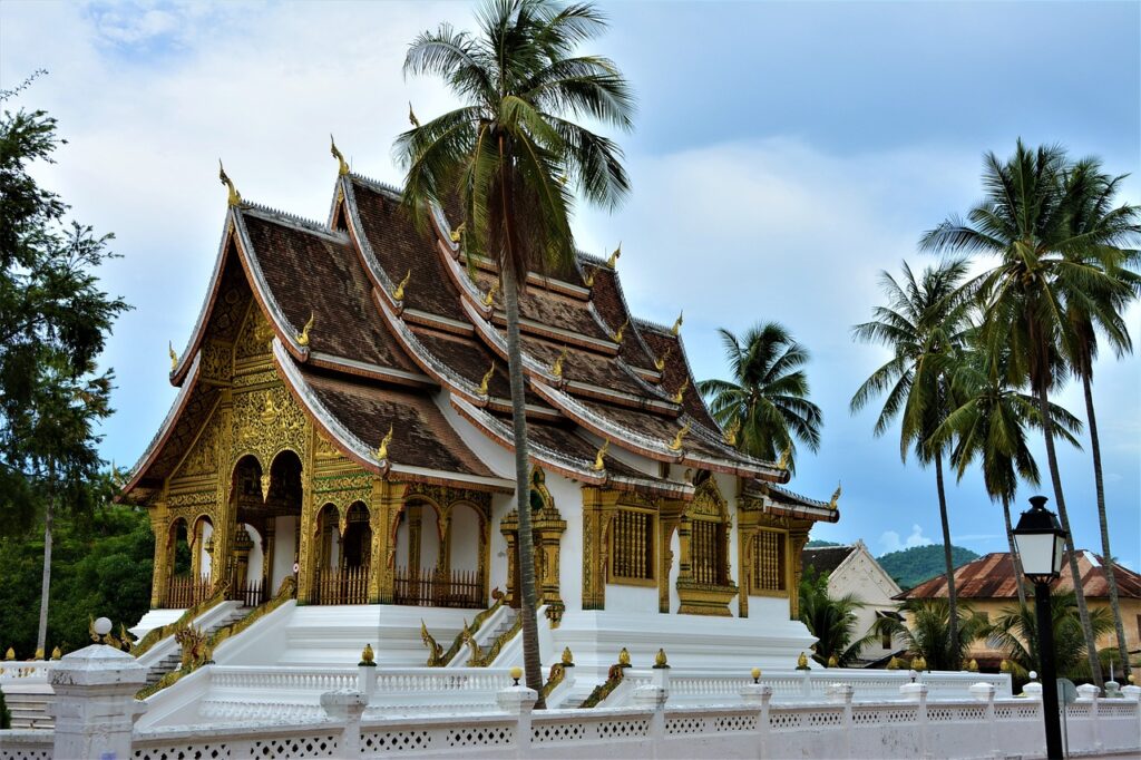 “Luang Prabang Treasures & Pak Ou Caves: Half Day City Tour with Mekong Cruise”