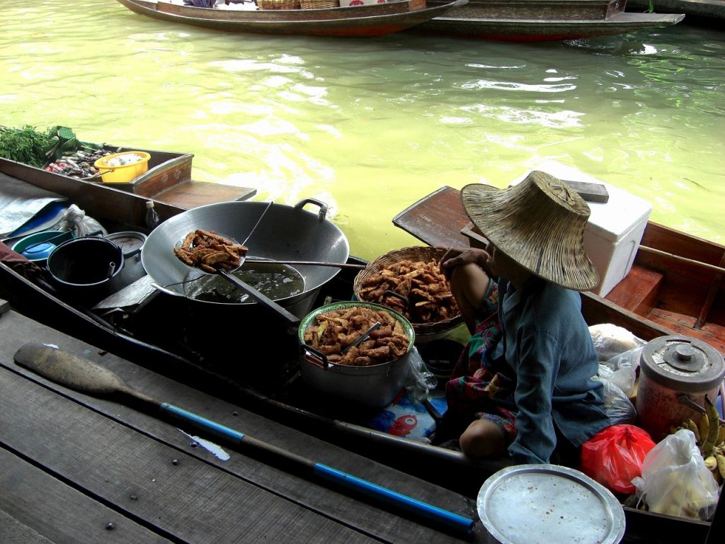 BKK-03: Bangkok Canal & Floating Market Tour