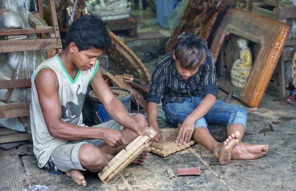 🇲🇲 Odkryj Myanmar na Własnych Zasadach: